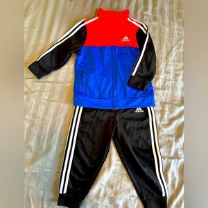 Adidas Tracksuit Size 18 months.